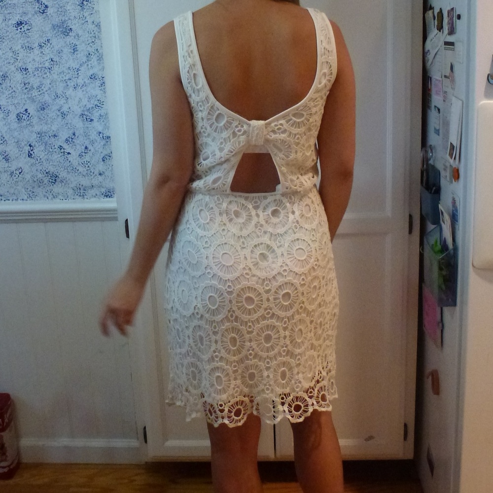Lauren Conrad Ivory Crochet Pencil Dress size 6